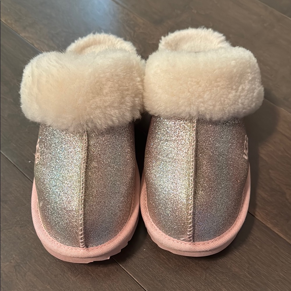 UGG Kids Slippers in Sparkly Silver and Cream